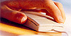 Foto: Eine Hand, die eine 