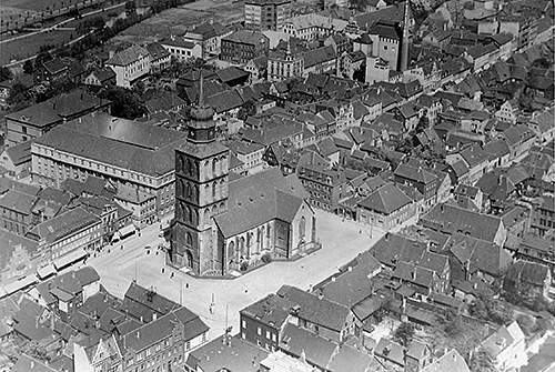 Blick auf den Marktplatz mit Pauluskirche, um 1930