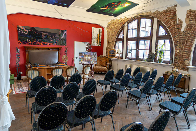 Trauraum im Caf&eacute; de Wendel