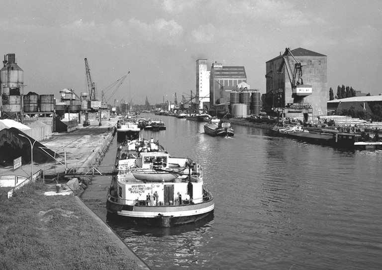 Hafengelände von der Brücke der Radbodstraße gesehen, 1960er-Jahre 