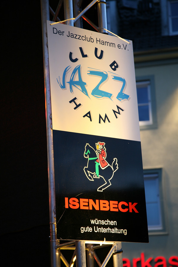Werbetafel des Jazzclub Hamm e. V. mit Isenbeckwerbung bei "Hamm Kulinarisch 2006"