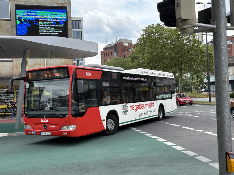 Bus der RLG am Westentor