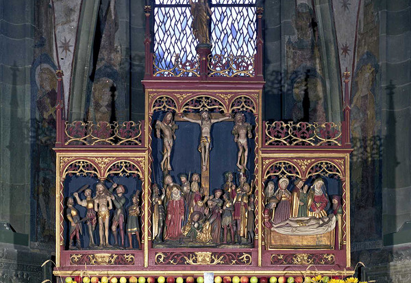 Der gotische Altar mit der dreiteiligen Retabel, 1980er-Jahre