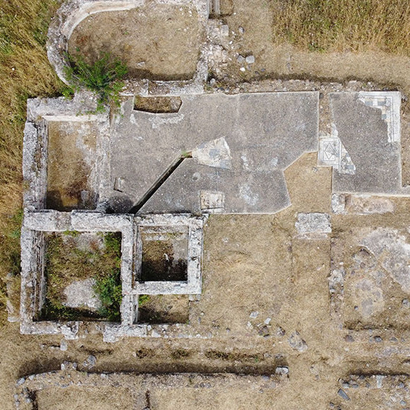 Ruinen und Mauern antiker r&ouml;mischer Thermen