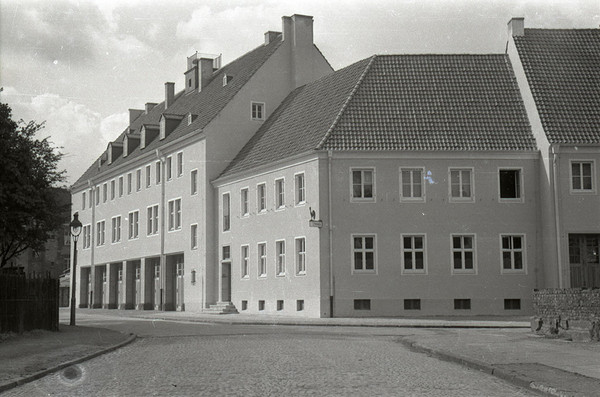 Die nach dem Zweiten Weltkrieg wiederaufgebaute Feuerwache um 1950 