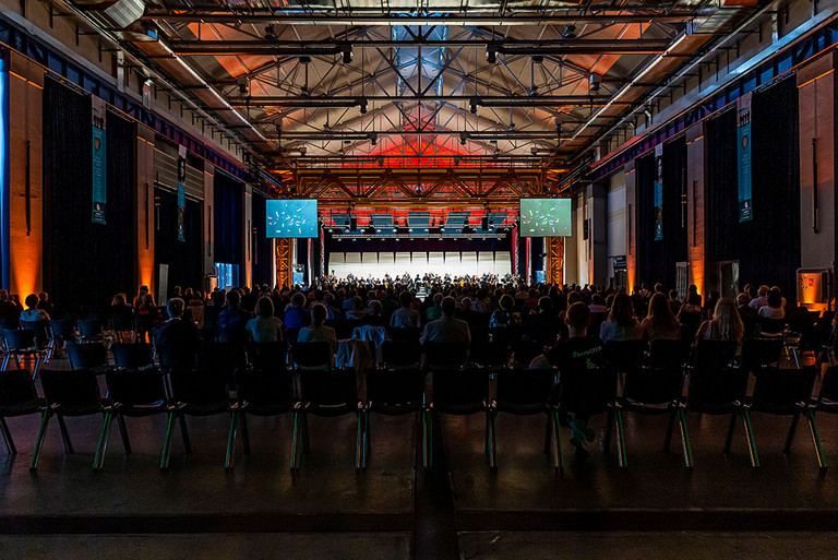 Innenansicht der Alfred-Fischer-Halle