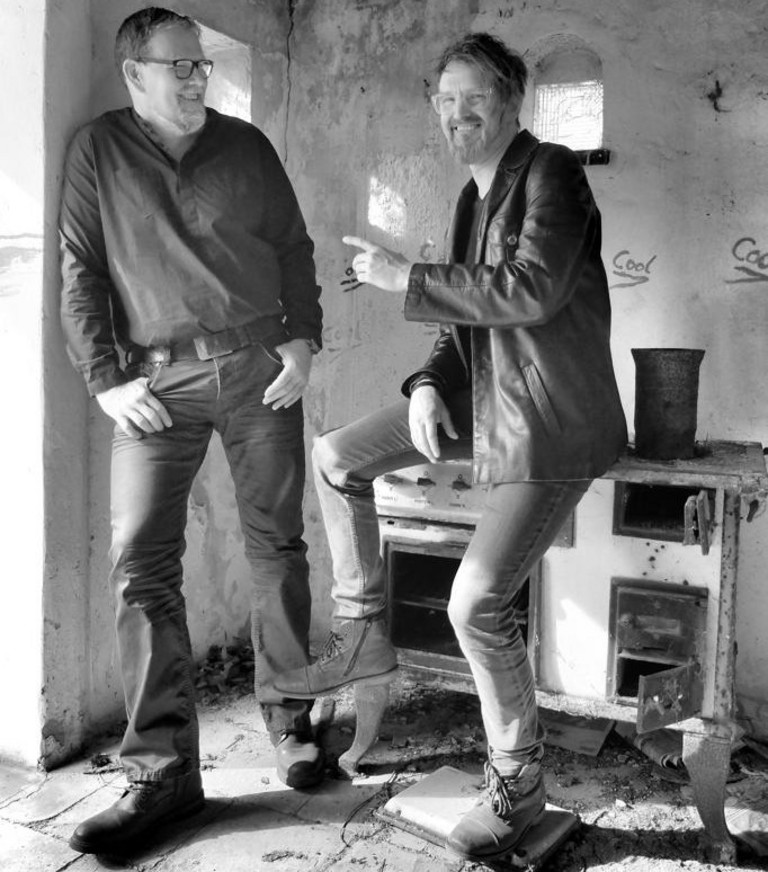 britisch/deutsches Acoustic Folk Rock Duo The Kogs