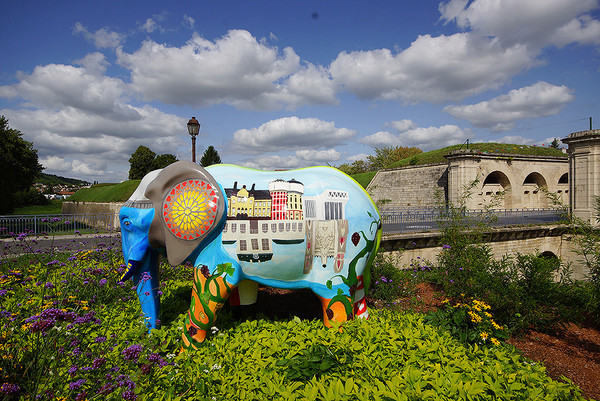 Ein bemalter Elefant in Hamms Partnerstadt Toul