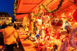 Herzhütte auf dem Weihnachtsmarkt