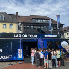 HSHL-Truck auf dem Marktplatz