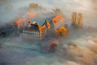 Luftbild: Schloss Oberwerries im Nebel