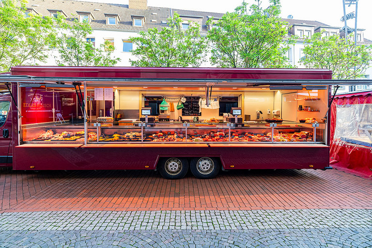 Stand Edles Fleisch GbR auf dem Wochenmarkt an der Pauluskirche