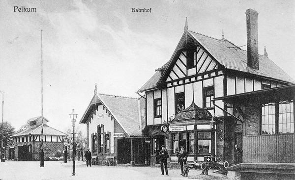 Bahnhof Pelkum, Empfangsgebäude, um 1905