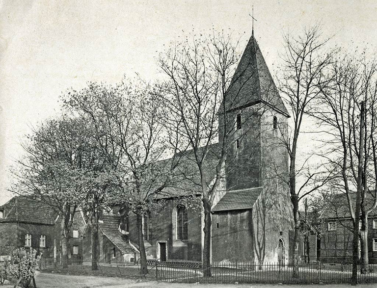 Ansicht der Jakobuskirche von Nordwesten, um 1900 Ansicht der Jakobuskirche von Nordwesten, um 1900