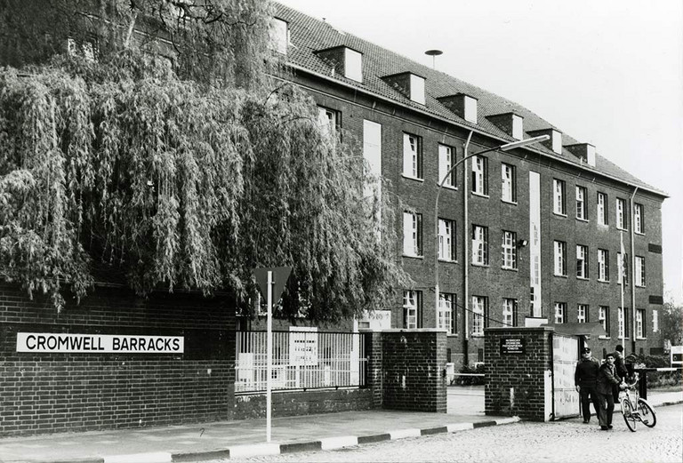 Zugang zu den ''Cromwell Barracks'', dem Standort der 617. Panzertransporteinheit 