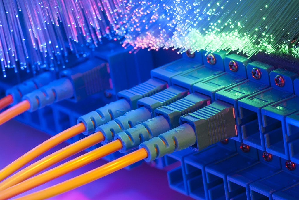 Technologiezentrum mit Glasfaserausrüstung