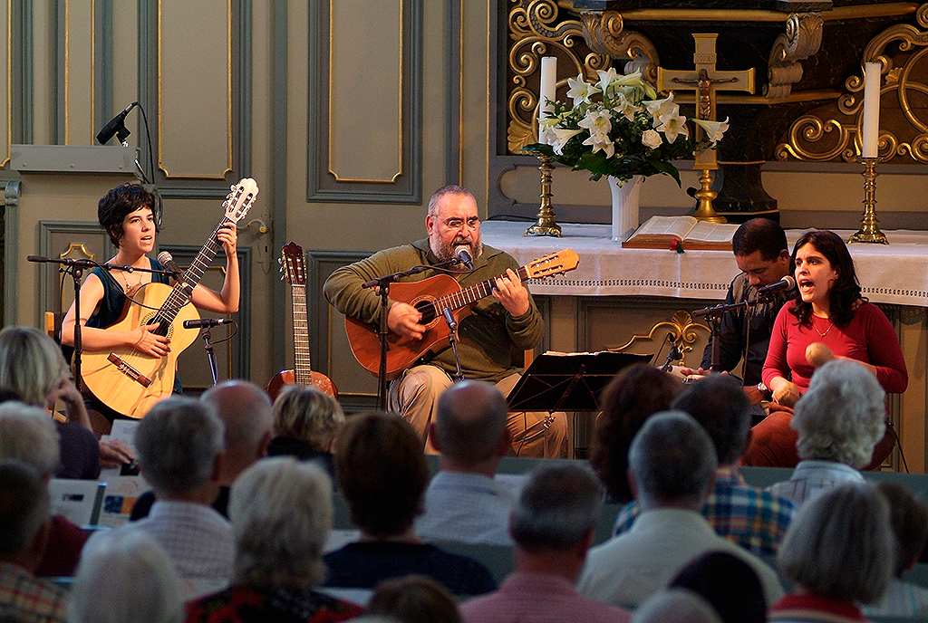 Pedro Luis Ferrer in der Jugend-Kulturkirche Lutherkirche Pedro Luis Ferrer in der Jugend-Kulturkirche Lutherkirche