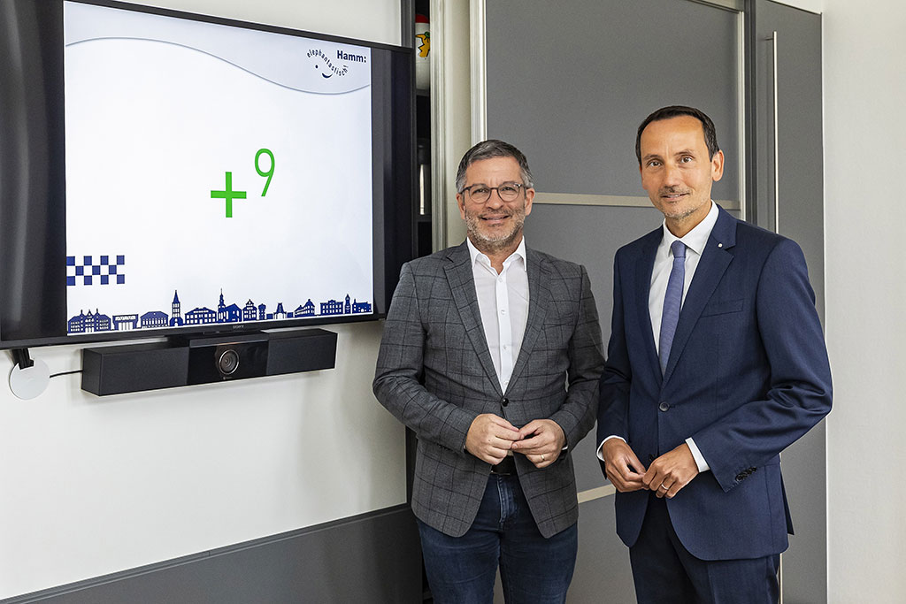 v. li. n. re.: Oberbürgermeister Marc Herter, Kämmerer Markus Kreuz