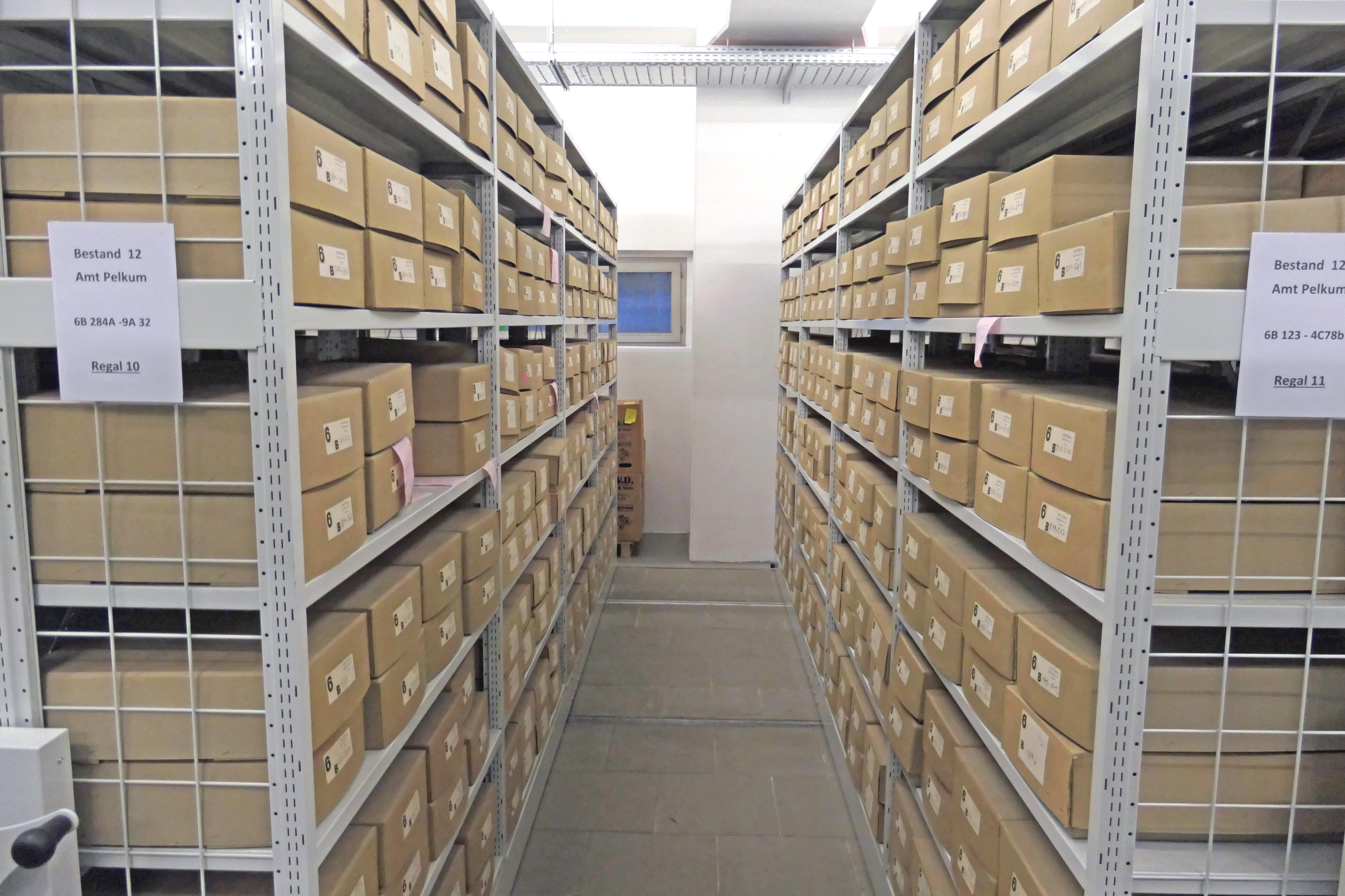 Magazinraum im Stadtarchiv