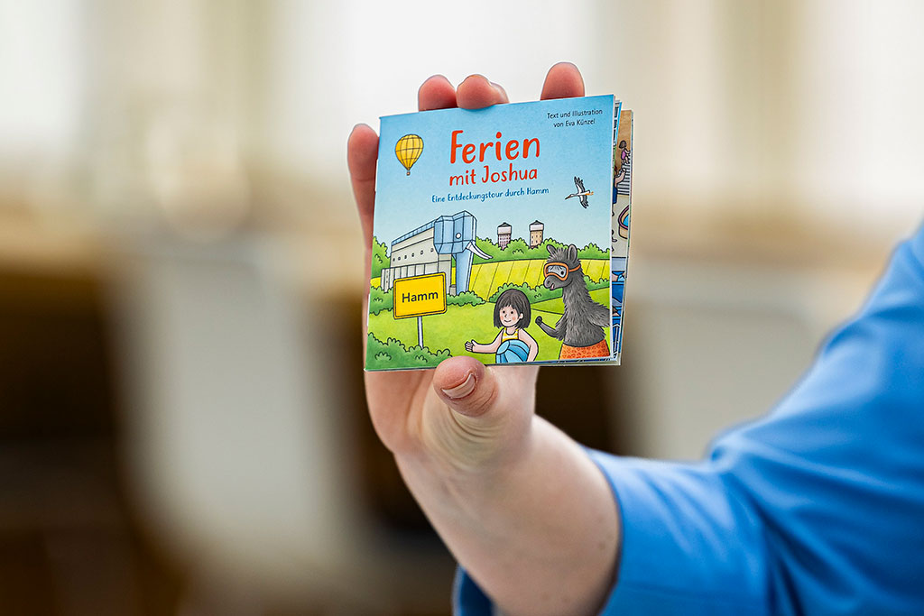 Mini-Buch ''Ferien mit Joshua'' im Pixie-Buch-Stil