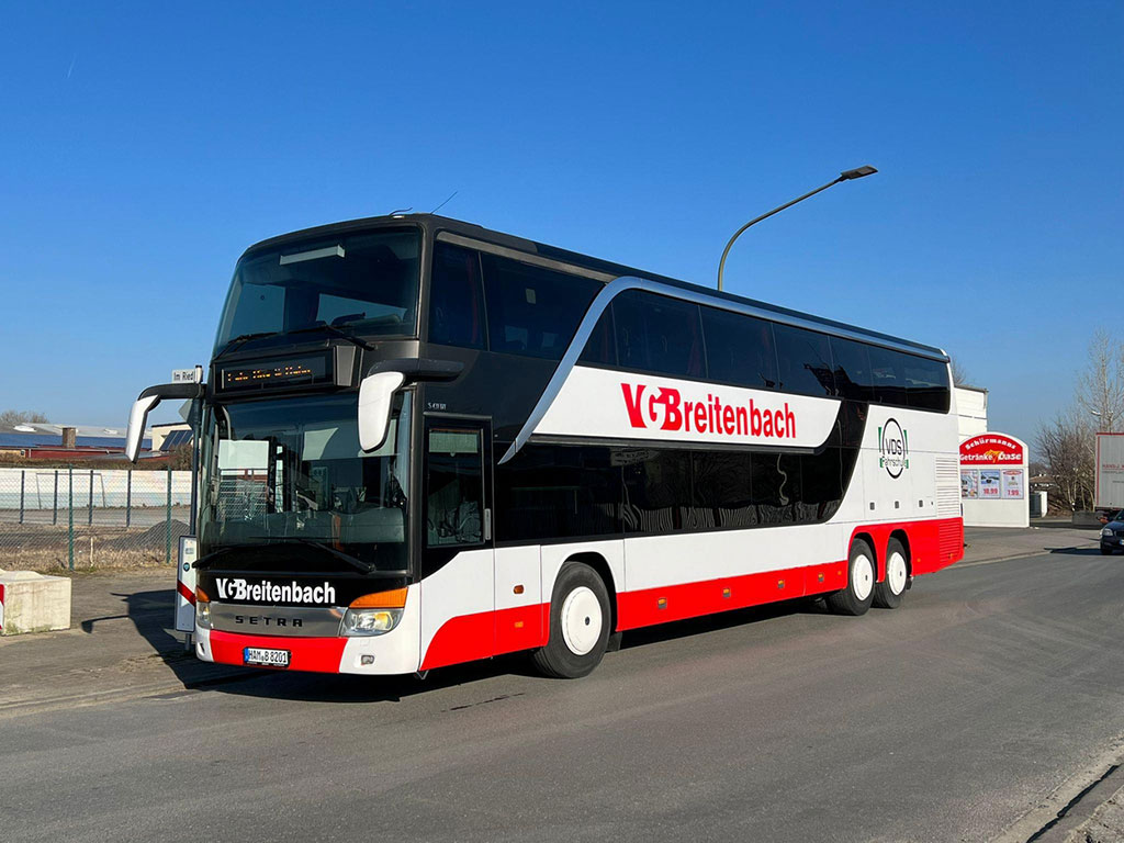Doppeldecker-Bus der Firma Breitenbach