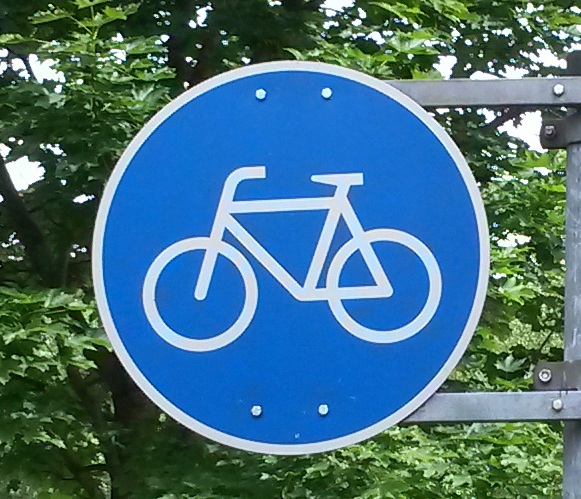 Verkehrsschild: Sonderweg f&uuml;r Radfahrer
