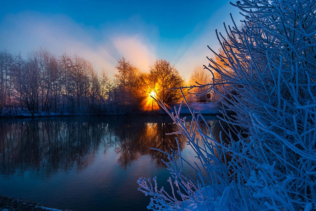 Winterlicher Sonnenaufgang an der Lippe